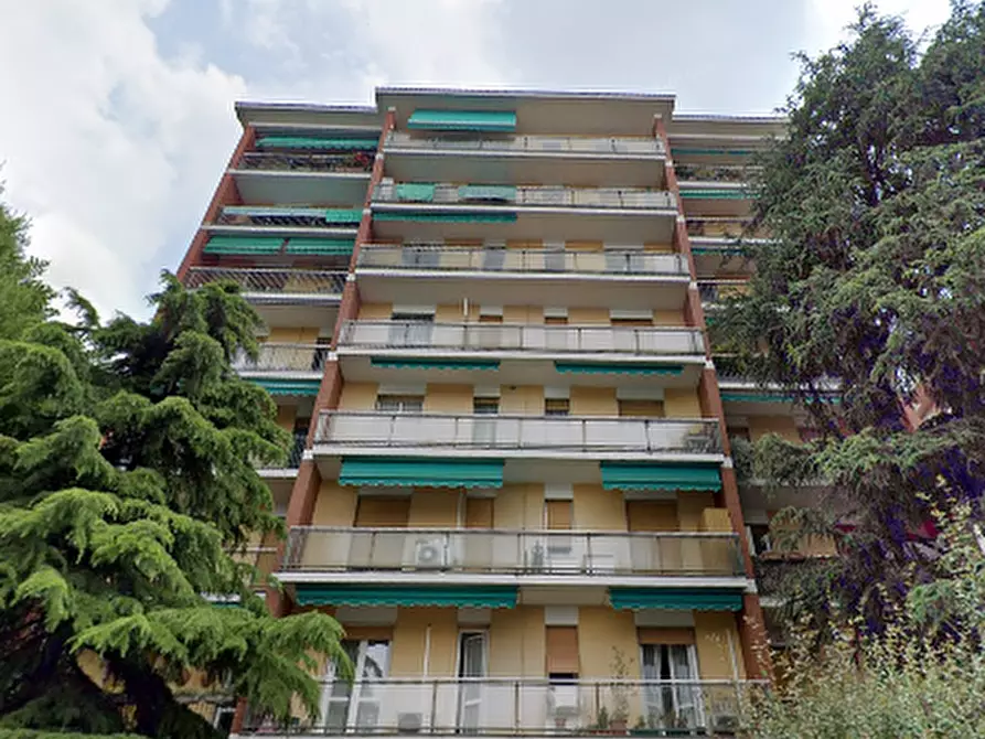 Immagine 3 di Appartamento in vendita  in Via Francesco Baracca a Desio