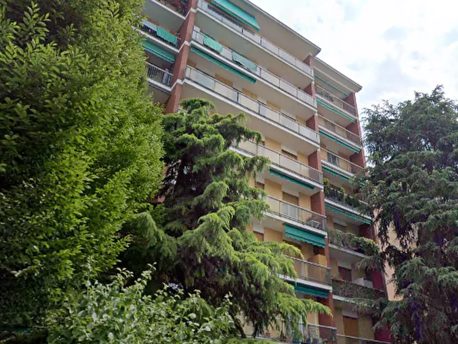 Immagine 15 di Appartamento in vendita  in Via Francesco Baracca a Desio
