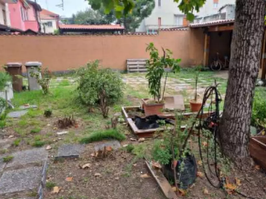 Immagine 6 di Appartamento in vendita  in Via Trento a Cologno Monzese