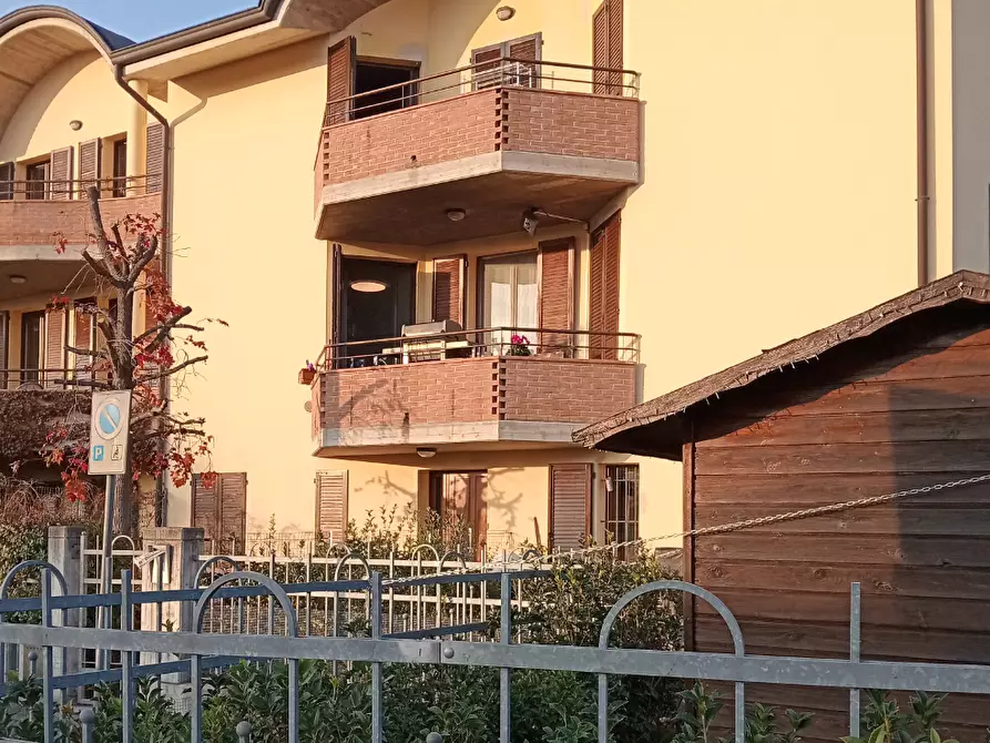 Immagine 2 di Appartamento in vendita  in Via S. Martini  a Reggio Nell'emilia