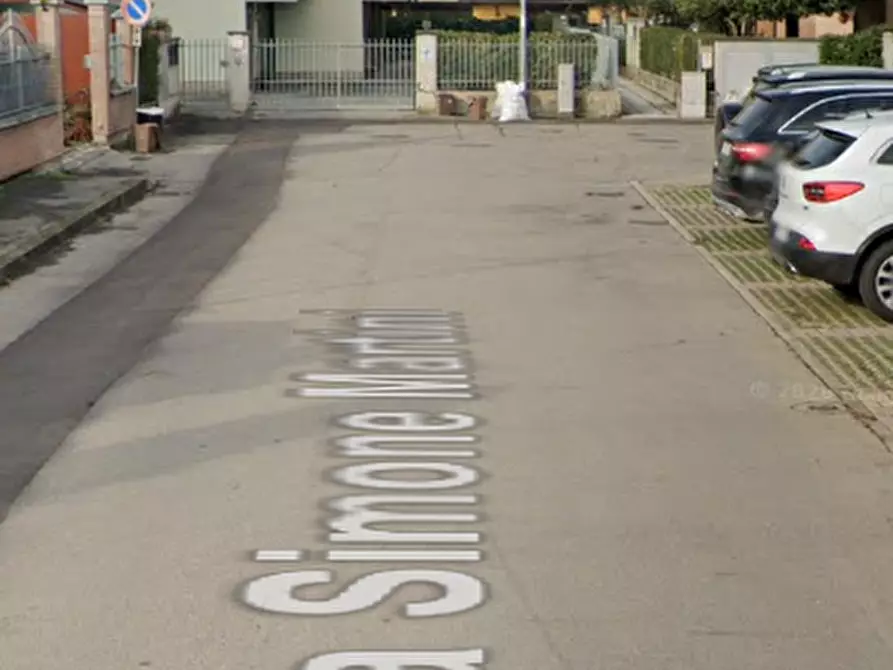 Immagine 11 di Appartamento in vendita  in Via S. Martini  a Reggio Nell'emilia