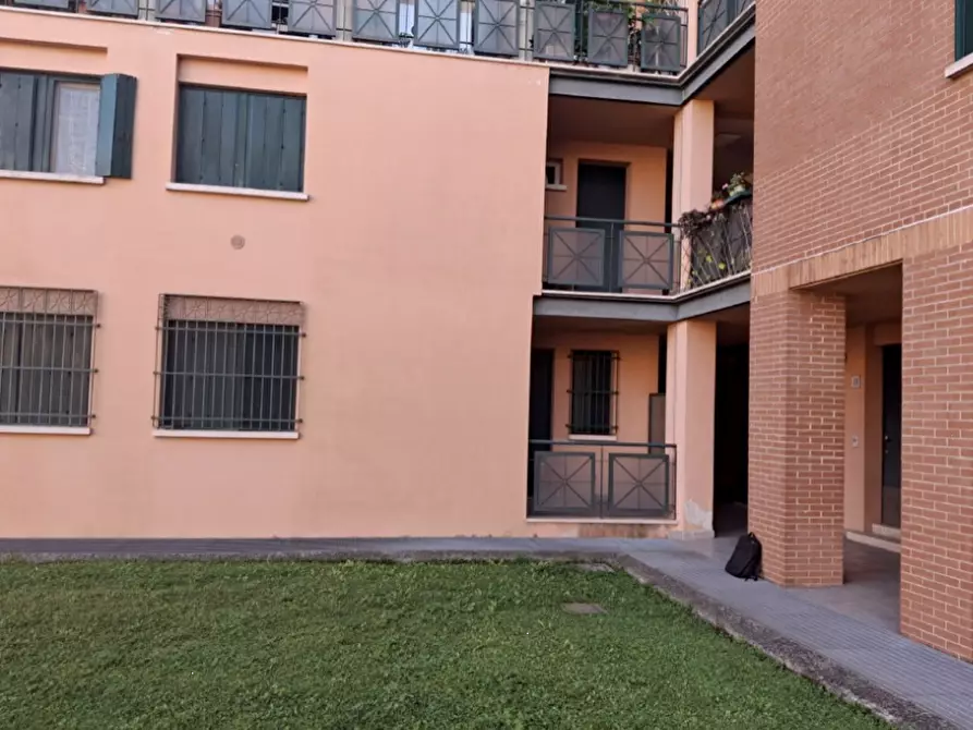 Immagine 3 di Appartamento in vendita  in Via Generale Carlo Alberto Dalla Chiesa a Guastalla