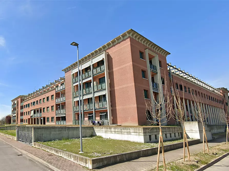 Immagine 5 di Appartamento in vendita  in Via Generale Carlo Alberto Dalla Chiesa a Guastalla