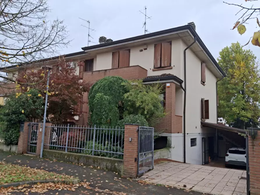 Immagine 4 di Casa indipendente in vendita  in Via Giovanni Boccaccio a San Martino In Rio