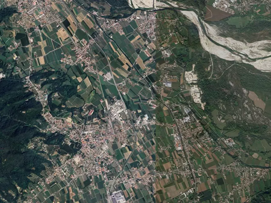 Immagine 10 di Negozio in vendita  in Frazione Ciano a Crocetta Del Montello