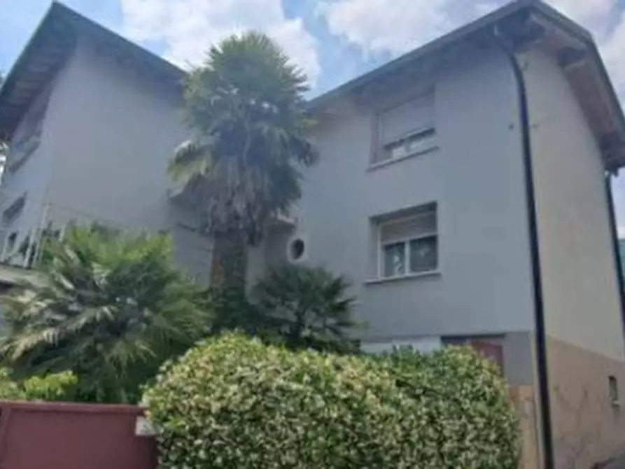 Immagine 1 di Casa bifamiliare in vendita  in Via Vallone a Caneva