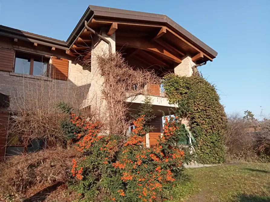 Immagine 3 di Villa in vendita  in Via San Francesco D'Assisi a Quattro Castella