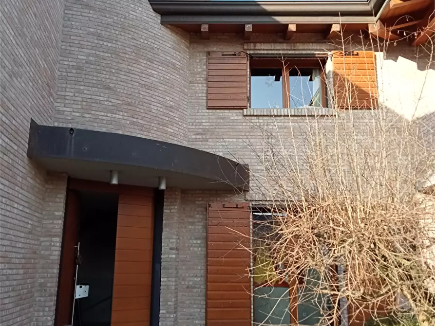 Immagine 5 di Villa in vendita  in Via San Francesco D'Assisi a Quattro Castella