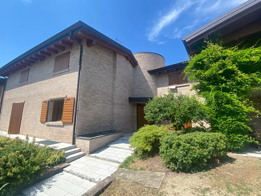 Immagine 8 di Villa in vendita  in Via San Francesco D'Assisi a Quattro Castella