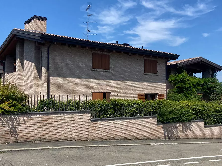 Immagine 10 di Villa in vendita  in Via San Francesco D'Assisi a Quattro Castella