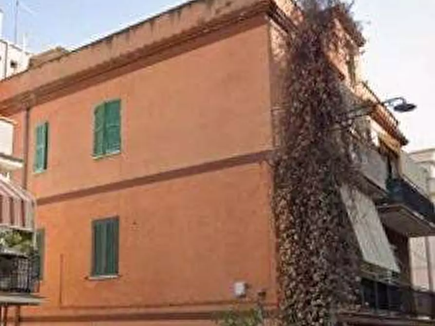 Immagine 6 di Appartamento in vendita  in Viale Trieste a Guidonia Montecelio