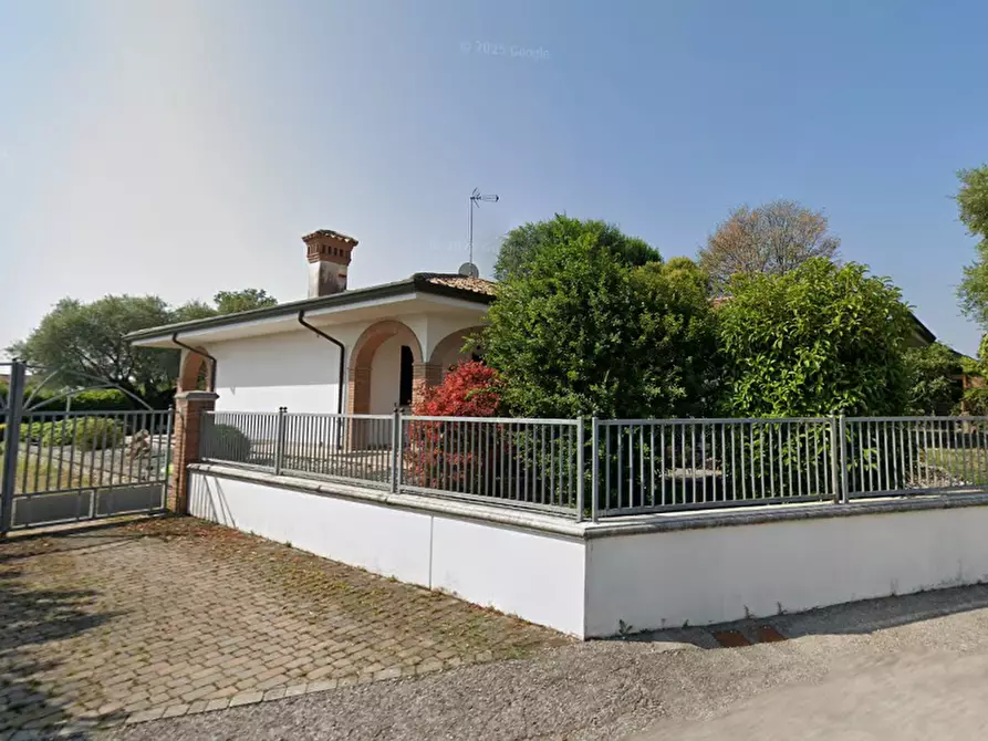 Immagine 9 di Villa in vendita  in Via Monte Cavallo a Cordenons