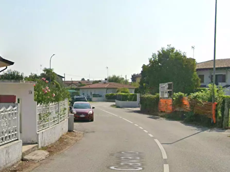 Immagine 17 di Villa in vendita  in Via Monte Cavallo a Cordenons