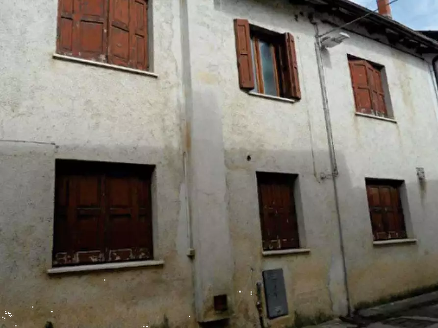 Immagine 1 di Appartamento in vendita  in Via Medaglia D'Oro Pietro Venuti a Maniago