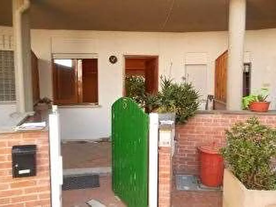 Immagine 1 di Appartamento in vendita  in Via Stradone San Anastasio a Anzio