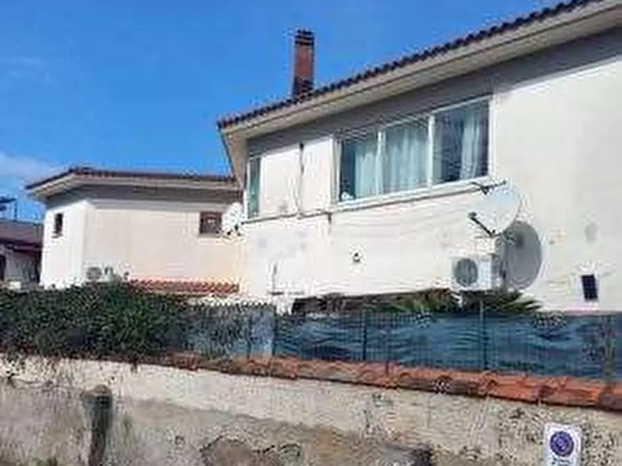 Immagine 2 di Appartamento in vendita  in Via Tirso a Pomezia