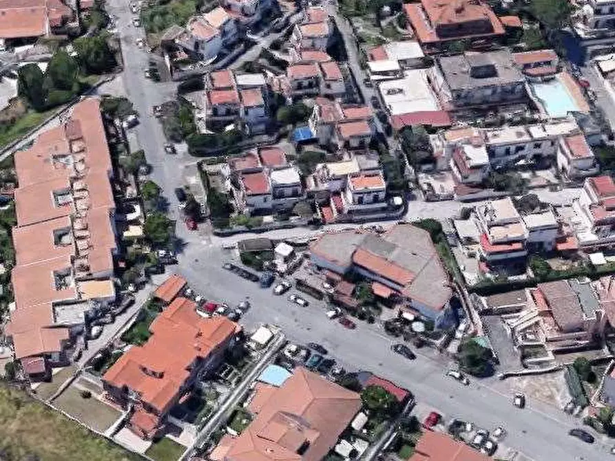 Immagine 15 di Appartamento in vendita  in Via Tirso a Pomezia