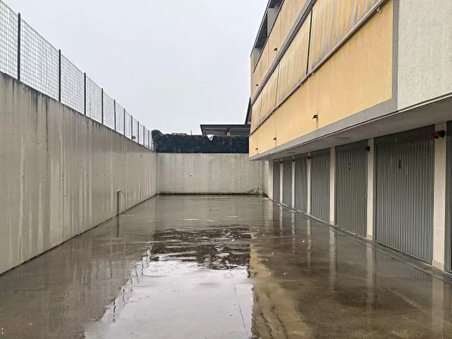 Immagine 3 di Posto auto in vendita  in Via Giacomo Matteotti a Cordenons