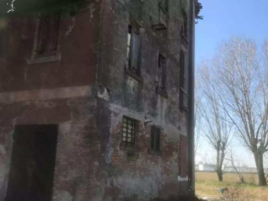 Immagine 4 di Rustico / casale in vendita  in Viale Don Luigi Sturzo a Marcon