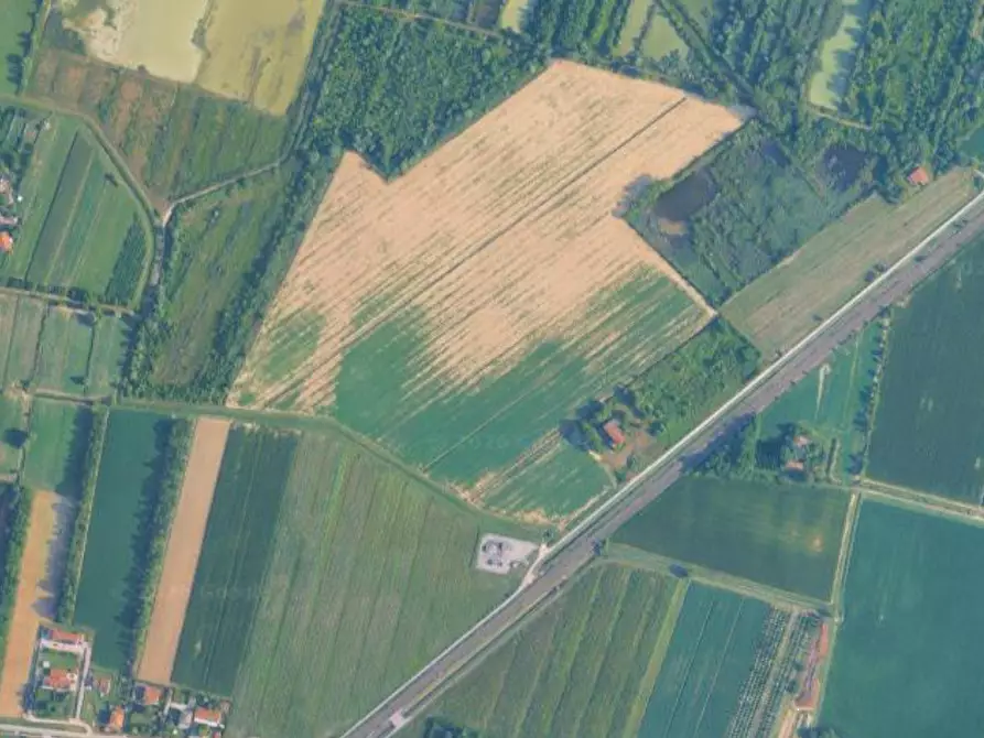 Immagine 19 di Rustico / casale in vendita  in Viale Don Luigi Sturzo a Marcon