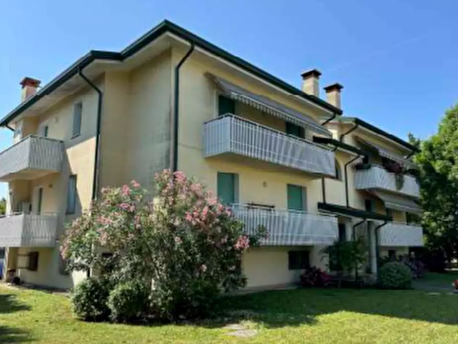 Immagine 7 di Appartamento in vendita  in Via Quattro Novembre a Pramaggiore