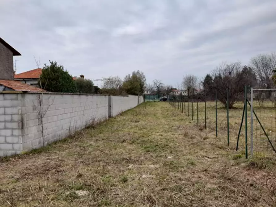 Immagine 1 di Terreno agricolo in vendita  in Via Vesuvio  a Busto Garolfo