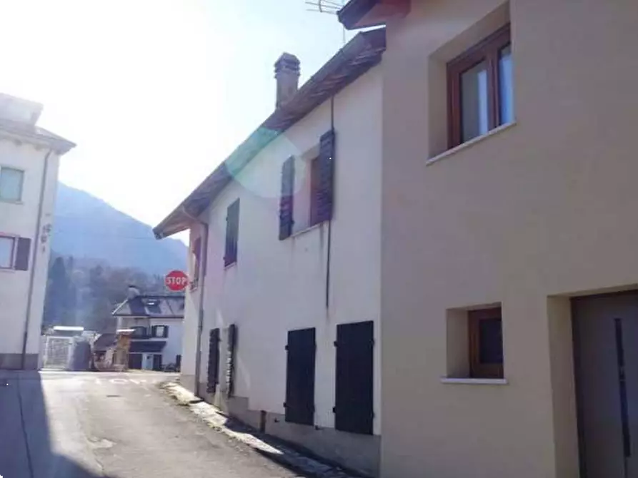 Immagine 5 di Porzione di casa in vendita  in Via Giuseppe Garibaldi a Seren Del Grappa