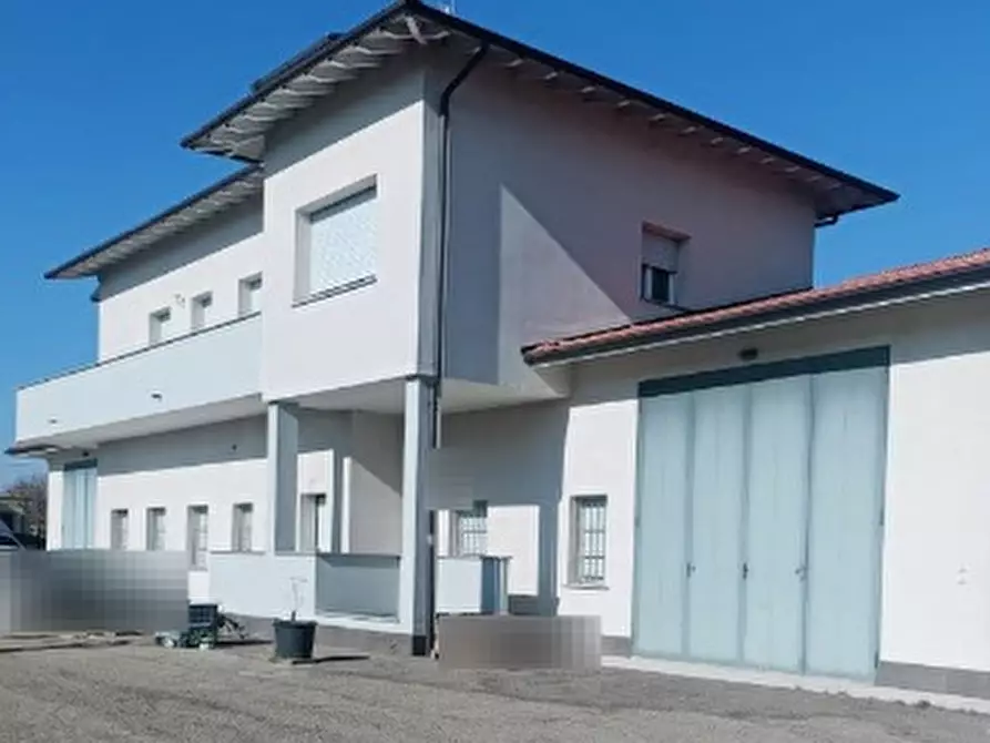 Immagine 2 di Laboratorio in vendita  in Via Giosue Carducci  a Novi Di Modena