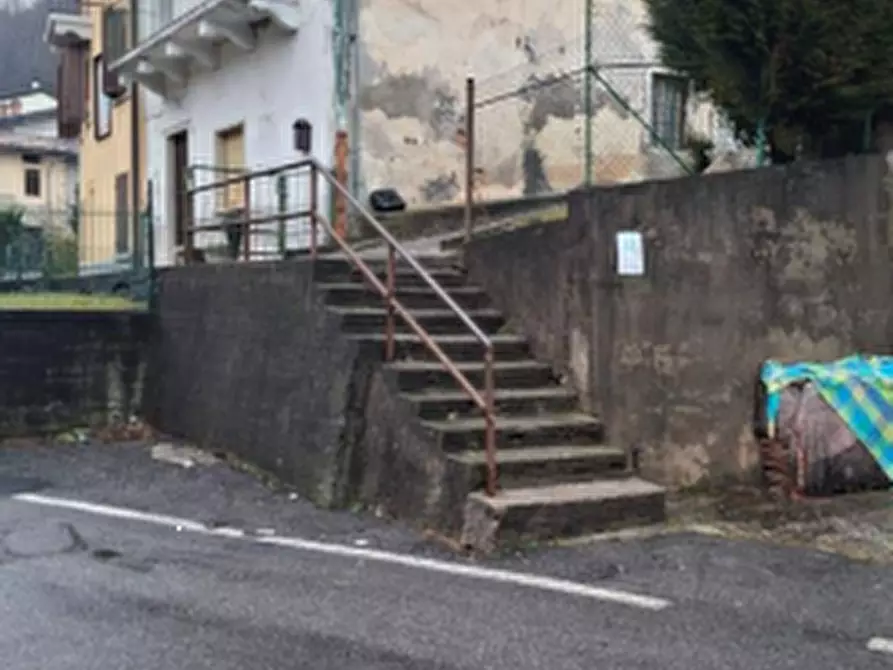 Immagine 5 di Appartamento in vendita  in Via Roncaglia Entro a San Giovanni Bianco