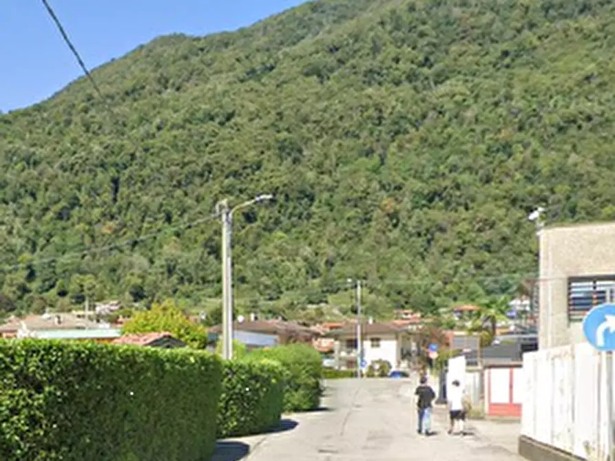 Immagine 4 di Posto auto in vendita  in Via delle Acquette a Cuveglio
