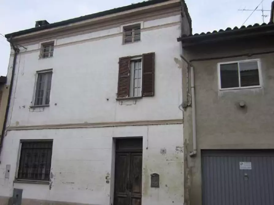 Immagine 1 di Casa indipendente in vendita  in Via Po a Breme