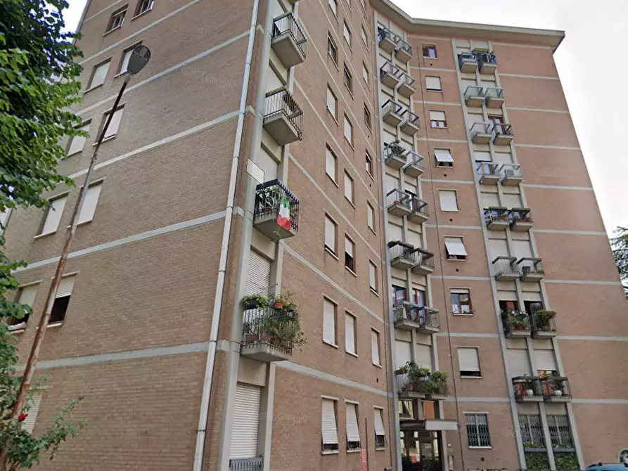 Immagine 11 di Appartamento in vendita  in Via G.B. Lulli a Reggio Nell'emilia