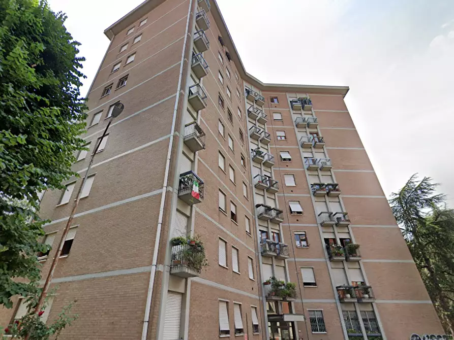 Immagine 13 di Appartamento in vendita  in Via G.B. Lulli a Reggio Nell'emilia