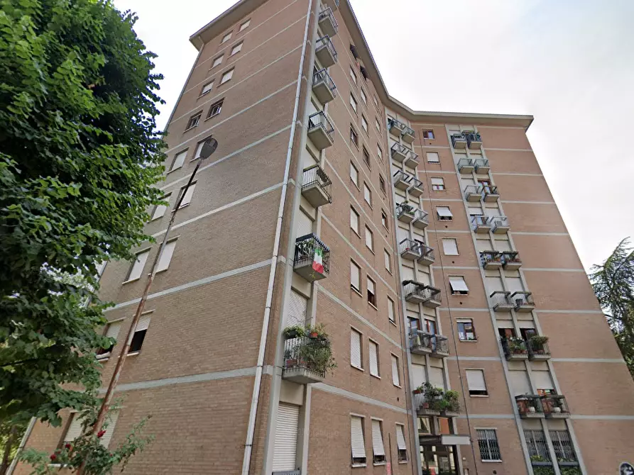 Immagine 14 di Appartamento in vendita  in Via G.B. Lulli a Reggio Nell'emilia