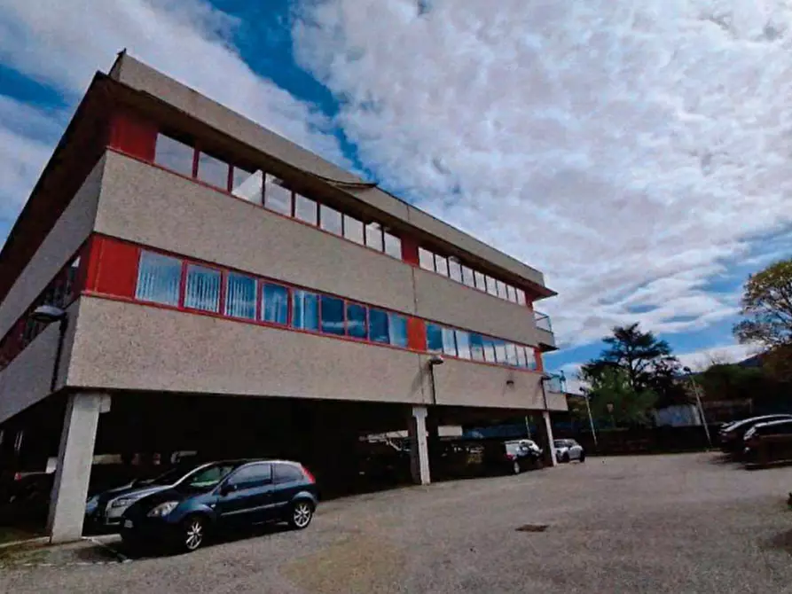 Immagine 1 di Garage in vendita  in Via delle Acquette a Cuveglio