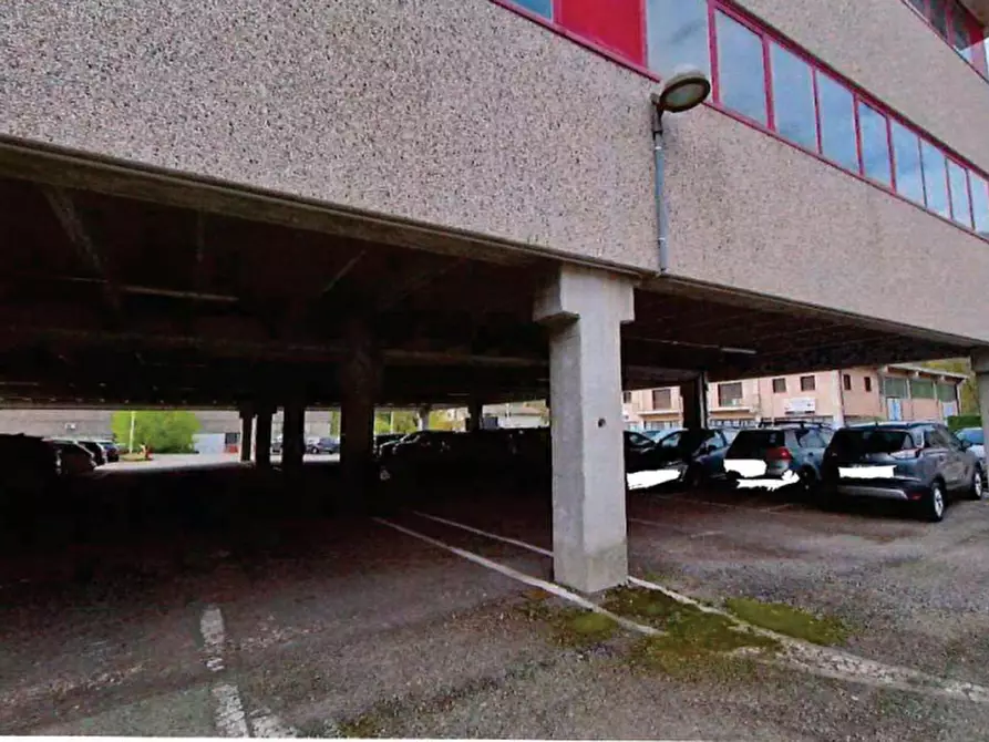 Immagine 3 di Garage in vendita  in Via delle Acquette a Cuveglio