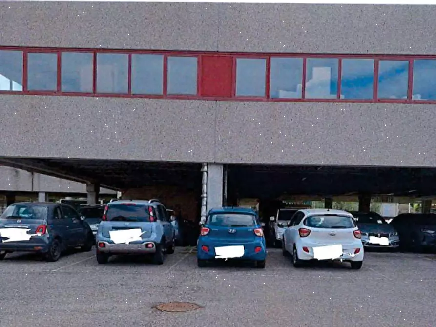 Immagine 4 di Garage in vendita  in Via delle Acquette a Cuveglio