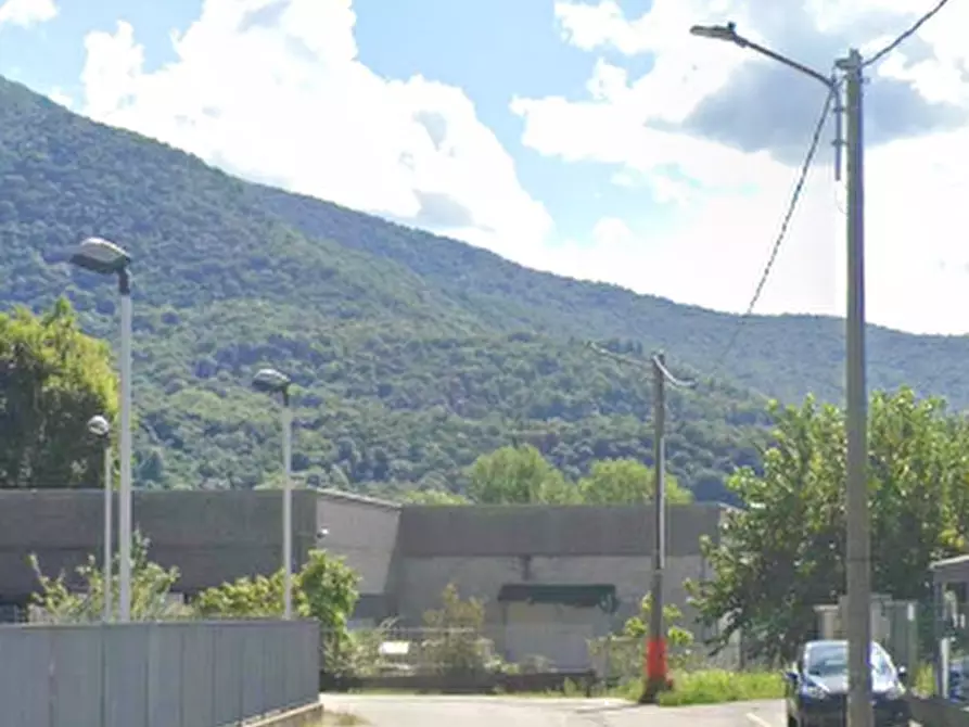 Immagine 3 di Laboratorio in vendita  in Via delle Acquette a Cuveglio