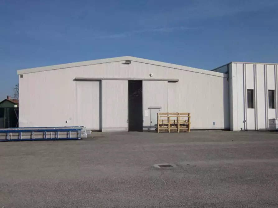 Immagine 6 di Capannone industriale in vendita  in Strada Castellaro a Mede