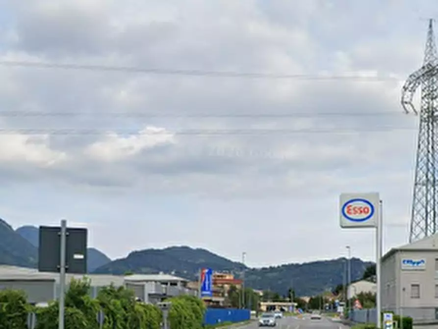 Immagine 4 di Appartamento in vendita  in Via Spluga a Olgiate Olona