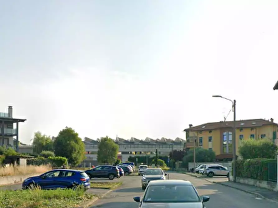 Immagine 7 di Appartamento in vendita  in Via Amilcare Ponchielli a Castellanza