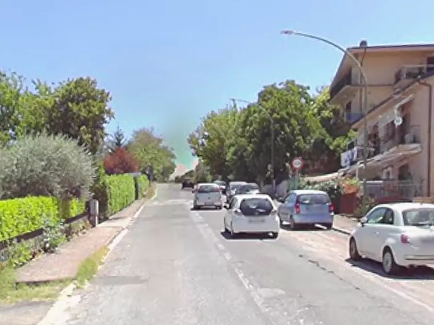 Immagine 3 di Garage in vendita  in Via Traiana a Colleferro