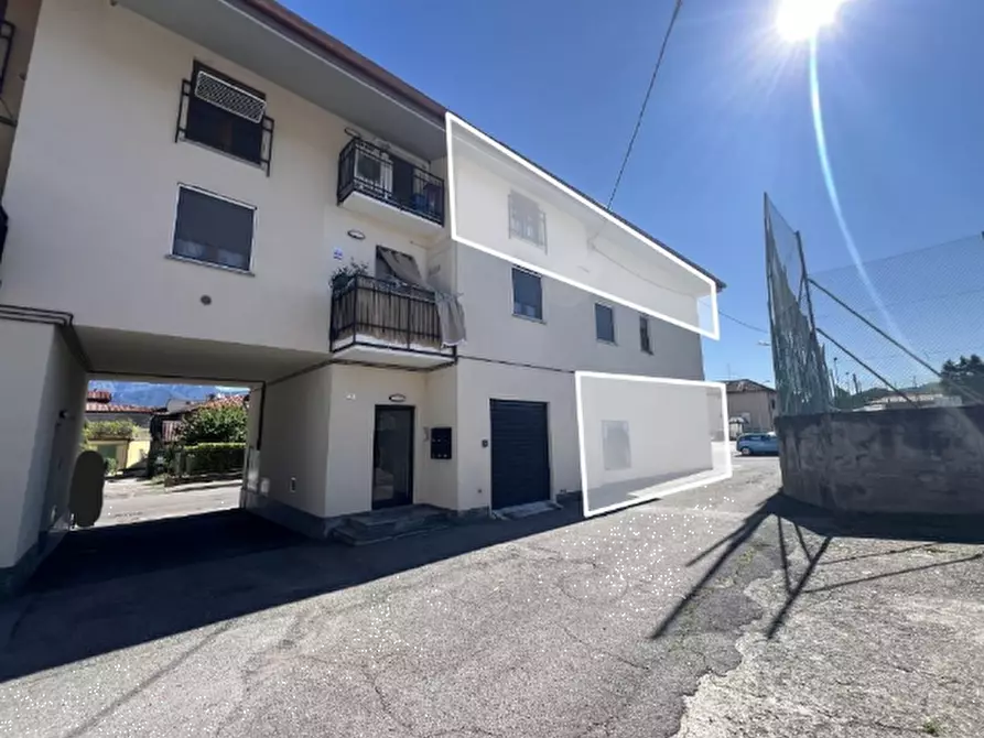 Immagine 3 di Negozio in vendita  in Via Santa Margherita a Brivio