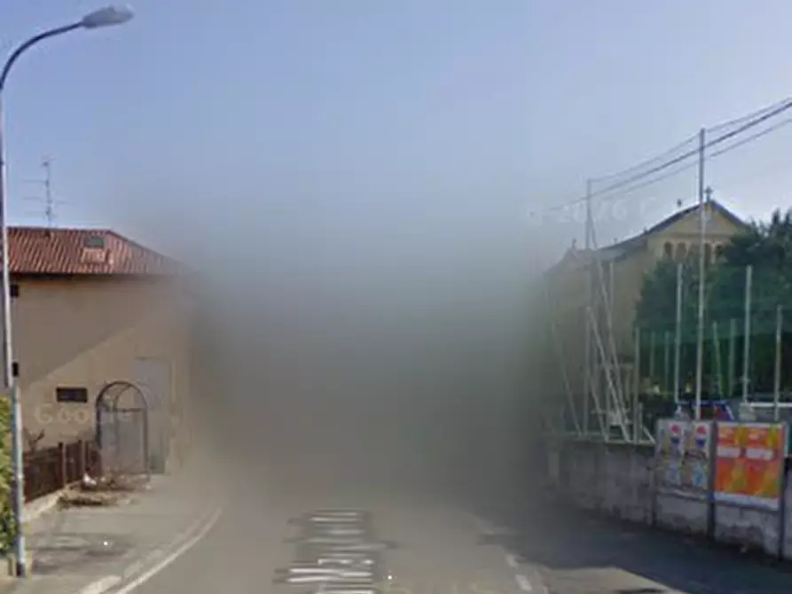 Immagine 10 di Negozio in vendita  in Via Santa Margherita a Brivio