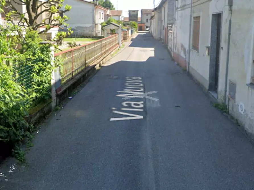 Immagine 11 di Casa indipendente in vendita  in Via Nuova a Suardi