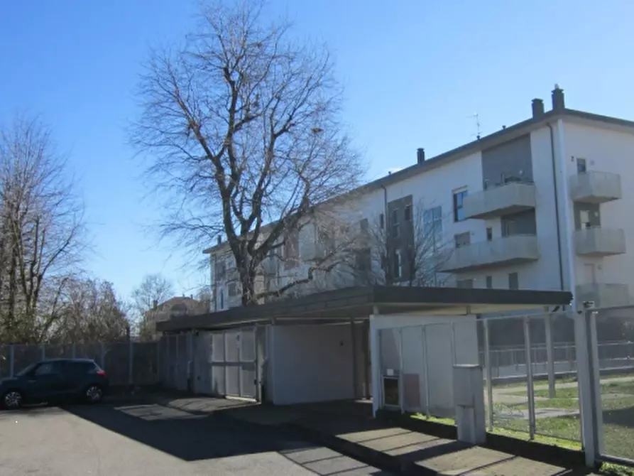 Immagine 2 di Appartamento in vendita  in Via Pier Giorgio Frassati  a Abbiategrasso