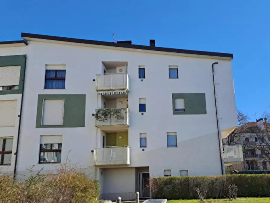 Immagine 5 di Appartamento in vendita  in Via Pier Giorgio Frassati  a Abbiategrasso