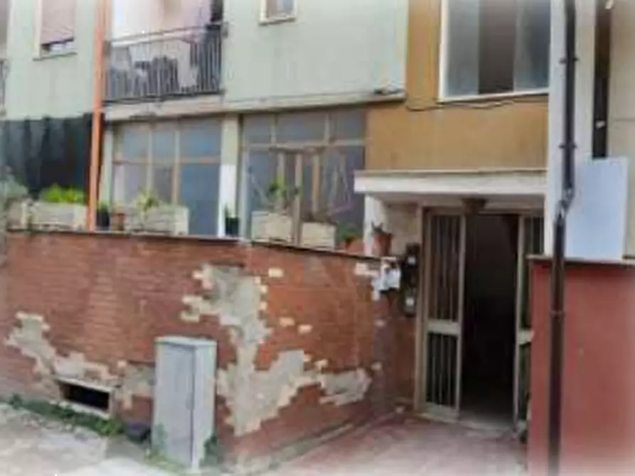 Immagine 1 di Appartamento in vendita  in Via Como a Mondragone