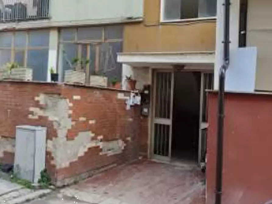 Immagine 3 di Appartamento in vendita  in Via Como a Mondragone