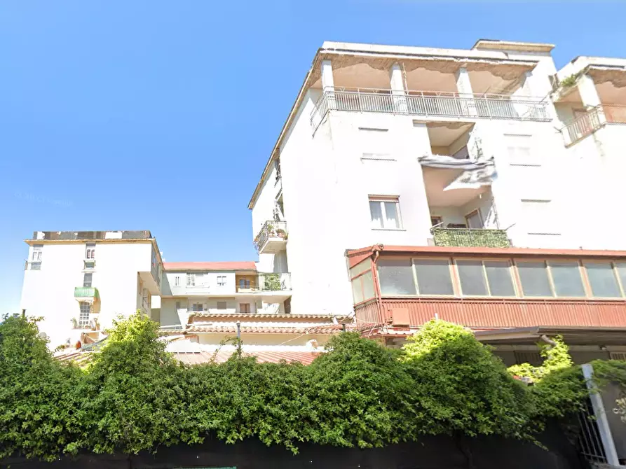 Immagine 9 di Appartamento in vendita  in Via Como a Mondragone